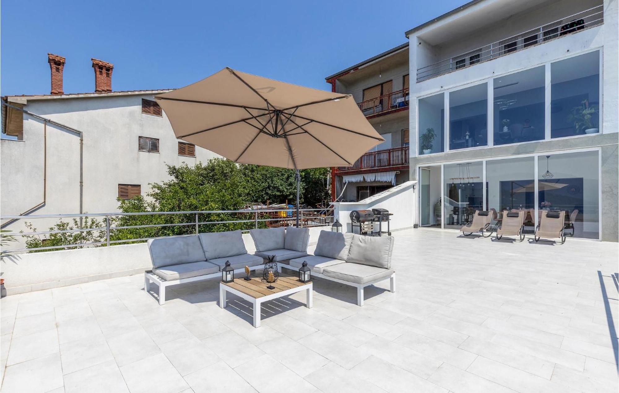 Amazing Apartment In Rijeka With Wifi Exterior photo