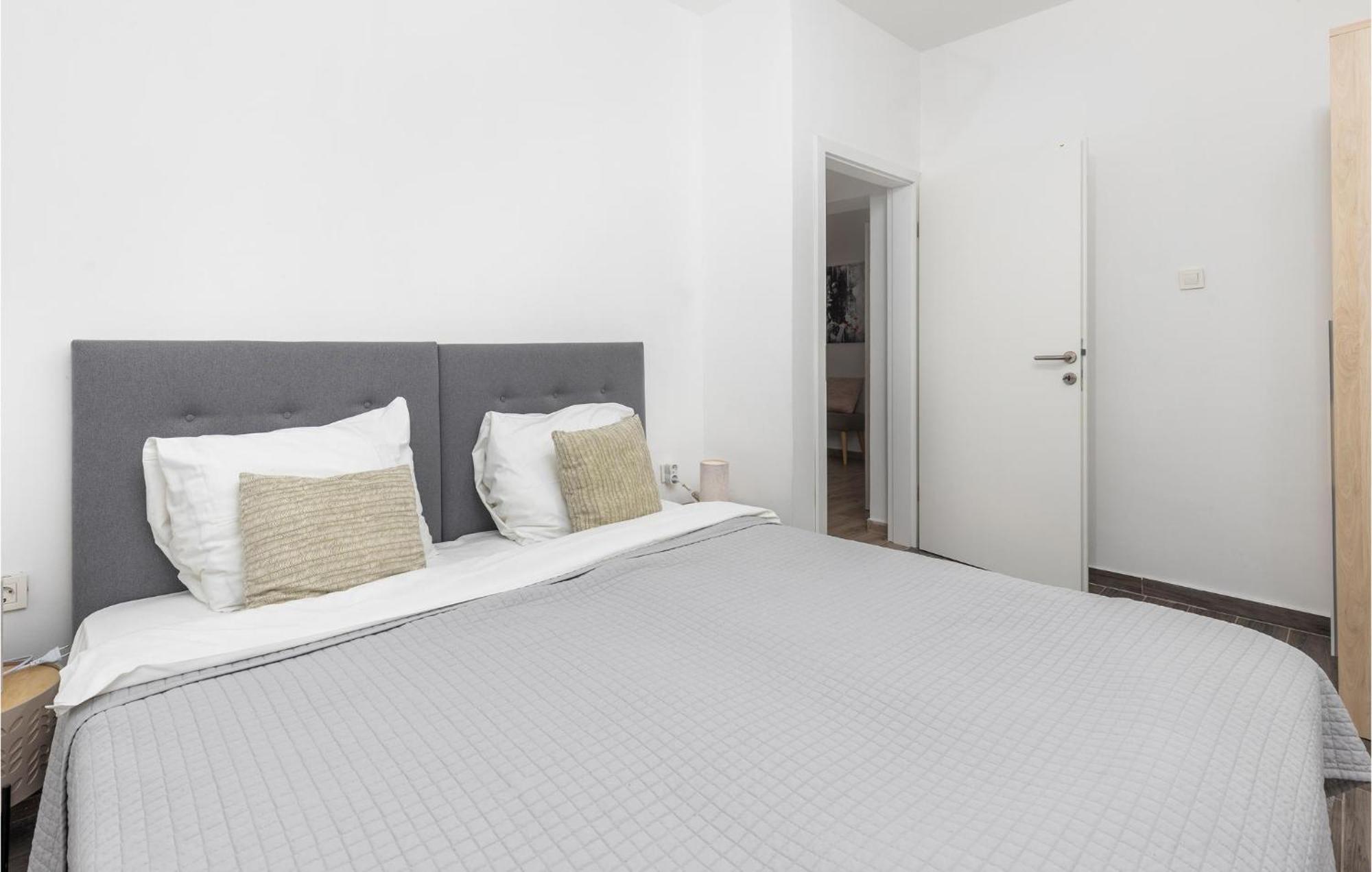 Amazing Apartment In Rijeka With Wifi Exterior photo